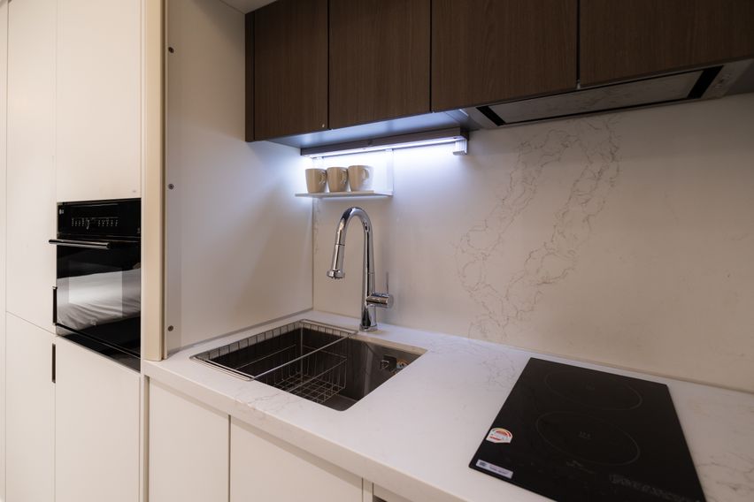 강남 풀옵션 1룸 3명