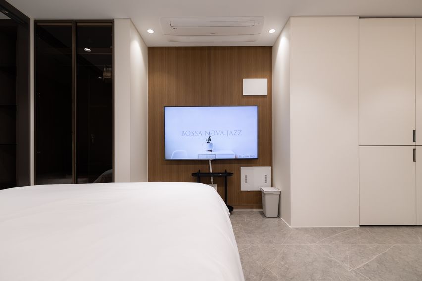 강남 풀옵션 1룸 3명