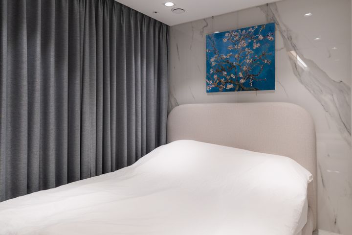 Newly Built 2-Bedroom Unit in Gangnam 10th image