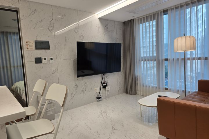 New 2-room apartment in Seocho (sleeps 4) 12th image