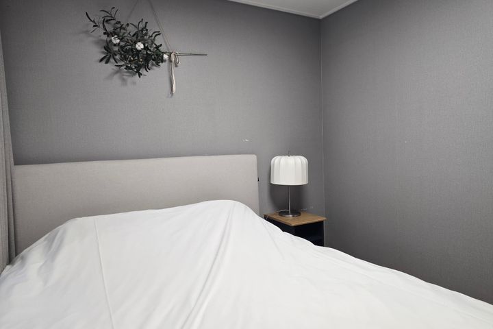 Seocho fully furnished 2-room apartment 4th image