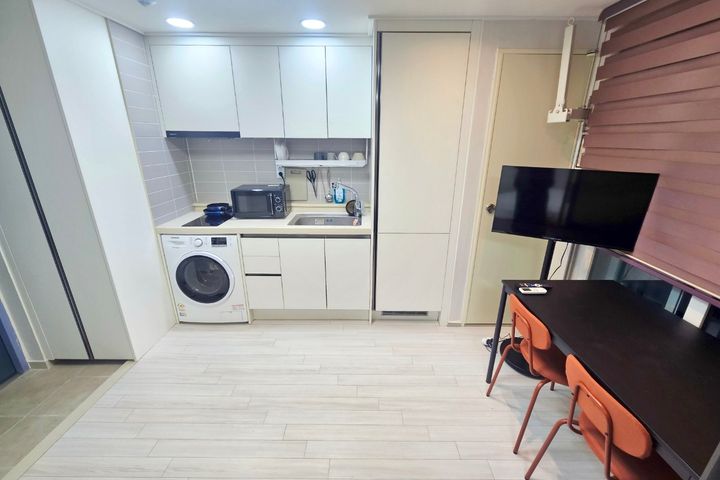 B104 Gangdong Queen Room 5th image
