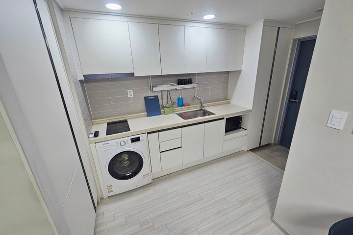 B106 Gangdong 2-Queen Room 4th image