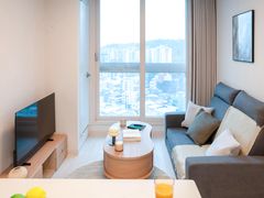 Fully furnished 1.5-room unit in Dongdaemun 3th image