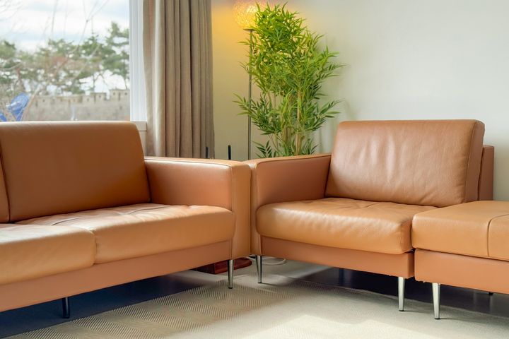 Remodeled, fully furnished, parking available 1th image