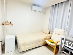 Fully furnished 3-room apartment near Hongik 7th image