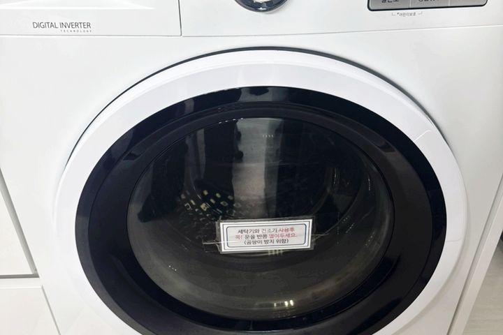 Fully furnished 3-room apartment near Hongik 18th image