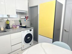 Fully furnished 3-room apartment near Hongik 16th image