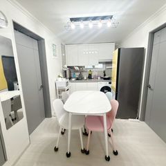 Fully furnished 3-room apartment near Hongik  Unit Image