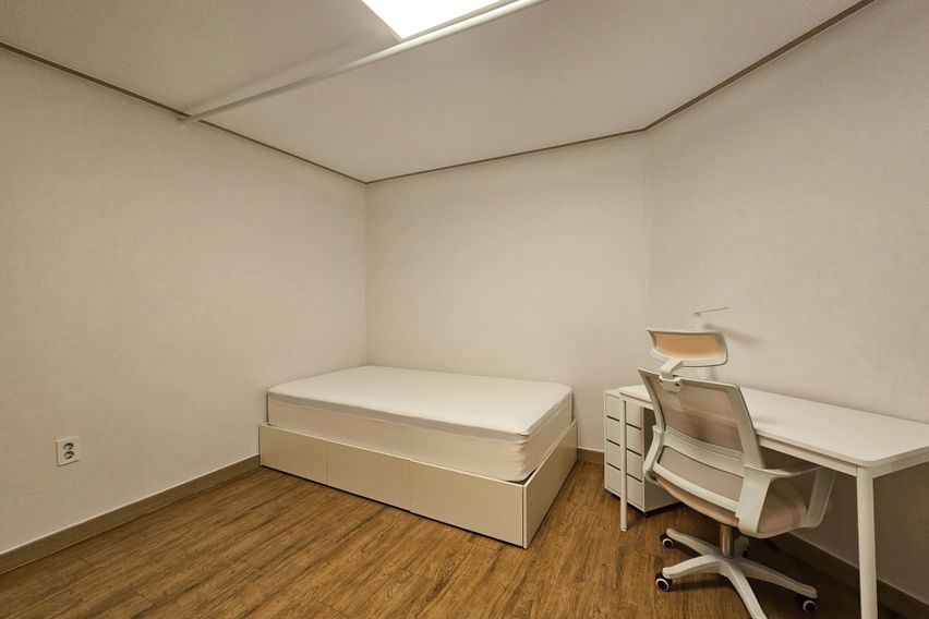 여성 Room C-1 0번째 이미지