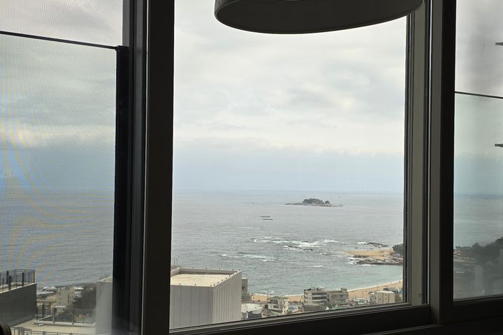 The Sea and Ayajin 1th image