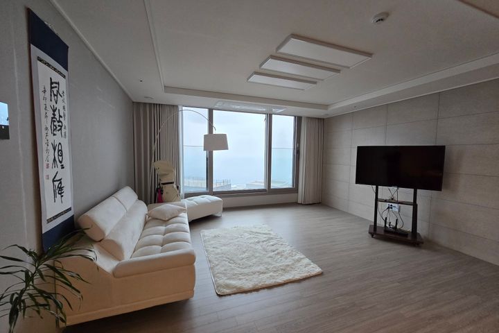 The Sea and Ayajin 2th image