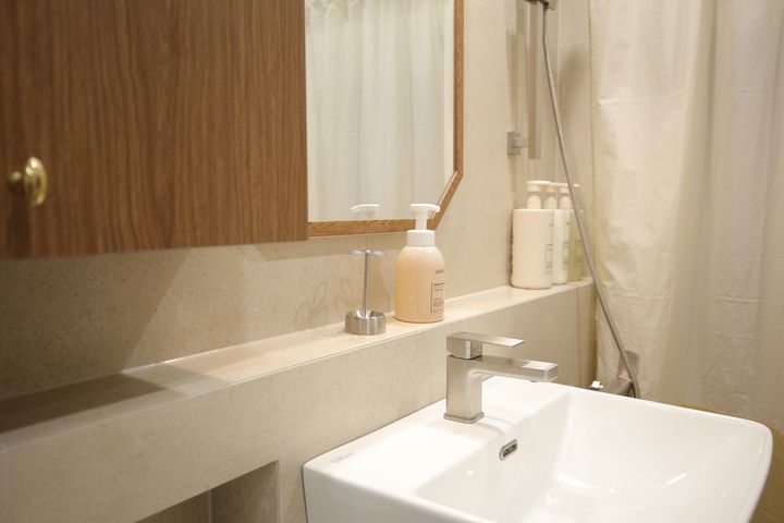 Cozy two-room apartment right in front of Sun 9th image