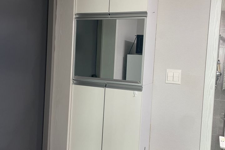 Business Traveler's Room 13th image