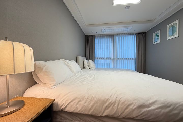 Seocho fully furnished 1.5-room apartment 5th image