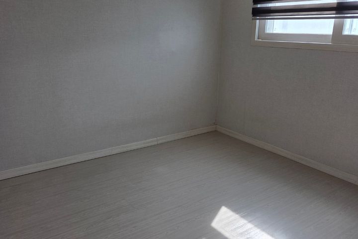Clean two-room apartment 19th image