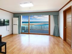 Ocean View Suite 310 1th image