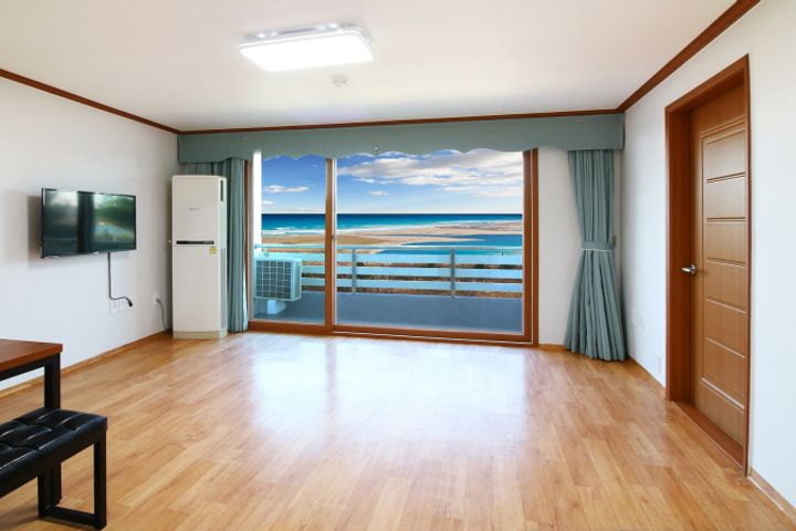 Ocean View Suite 310 1th image