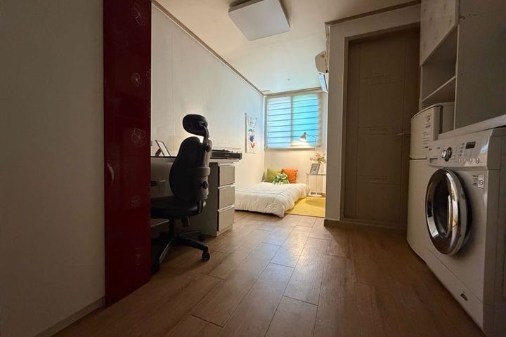🧡Good Life🧡Unit 202🧡 9th image