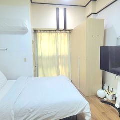 도심속 편리함 cozy 방 이미지