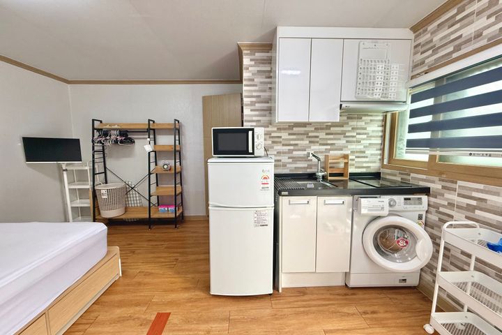 Studio apartment 302, 10 minutes from Seoul S 6th image