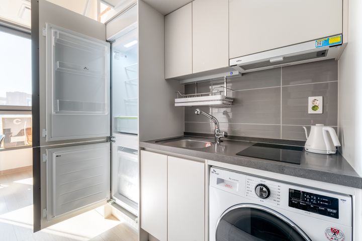 Seoul Station, City Hall, Gwanghwamun C 7th image