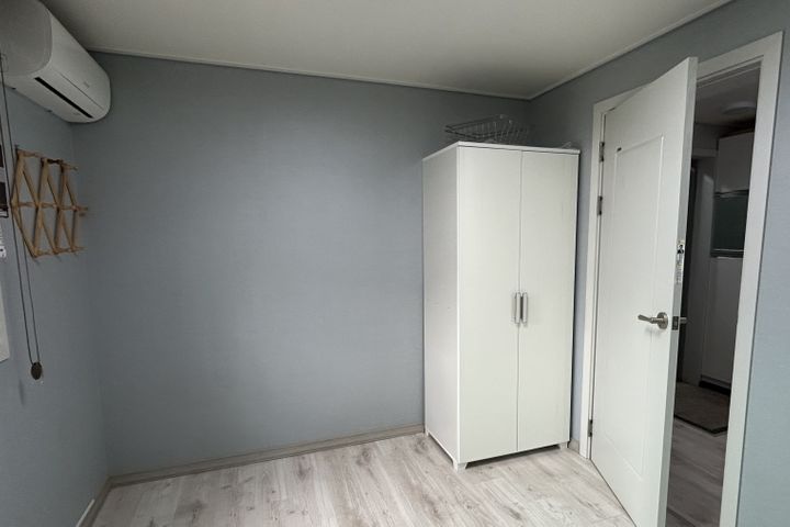 Business Traveler's Room 3th image