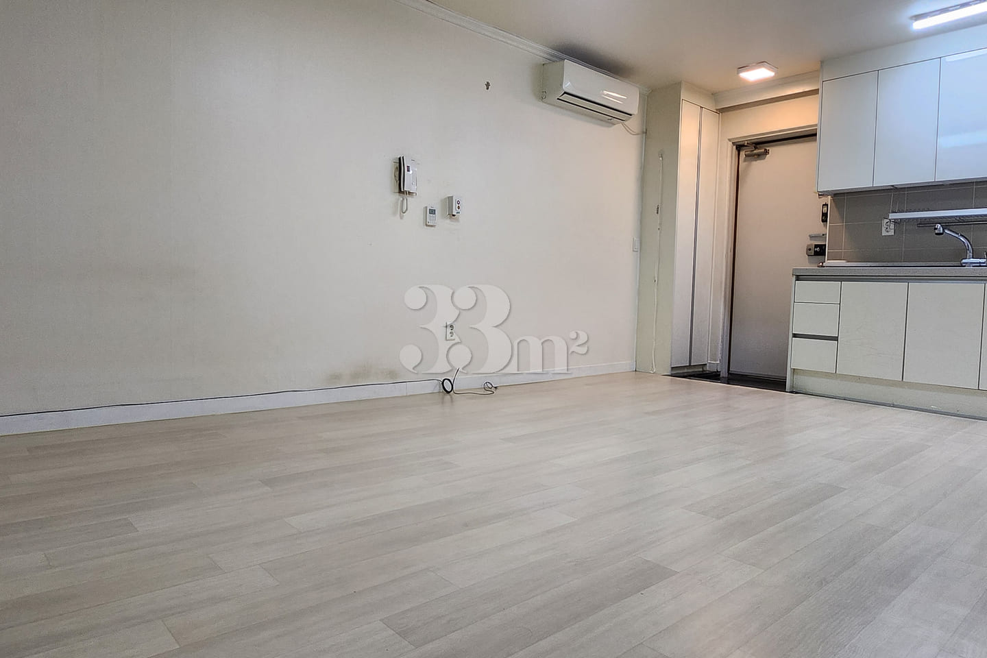 3rd floor of a multi-unit house in Jungsan-do 3th image