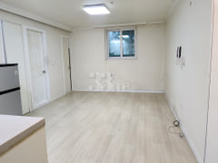 3rd floor of a multi-unit house in Jungsan-do 1th image
