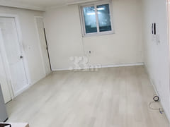 3rd floor of a multi-unit house in Jungsan-do 0th image