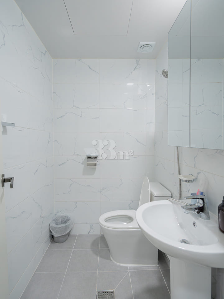 Standard Room 102 8th image
