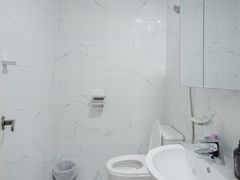 Standard Room 102 8th image