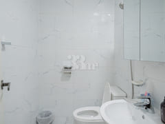 Standard Room 102 8th image