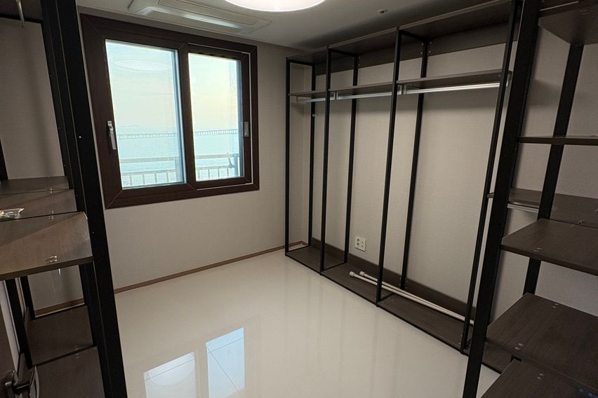 최고 오션뷰 방입니다. 2번째 이미지