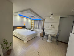Yeoksam Local Cozy Stay 🧸 1th image