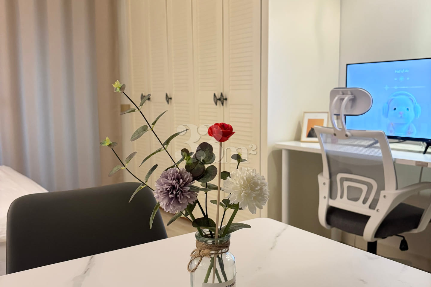 Cozy, fully furnished studio apartment in Yeo 8th image