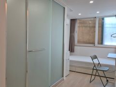 Suite 1, Room 4 5th image