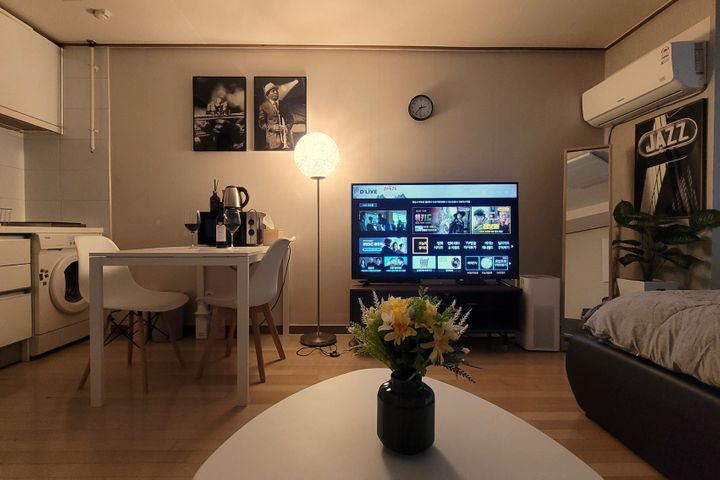 Fully furnished unit near Seolleung Station ( 6th image