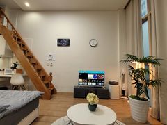 Fully furnished duplex near Seolleung Station 8th image