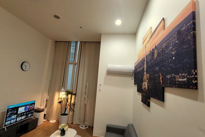 Fully furnished duplex near Seolleung Station 4th image