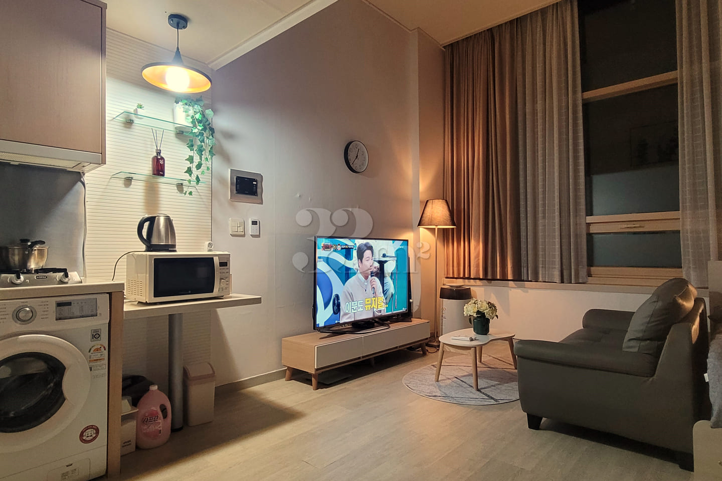 Fully furnished unit near Seolleung Station ( 5th image
