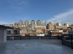 Standard Room 102 17th image