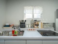 Standard Room 102 12th image