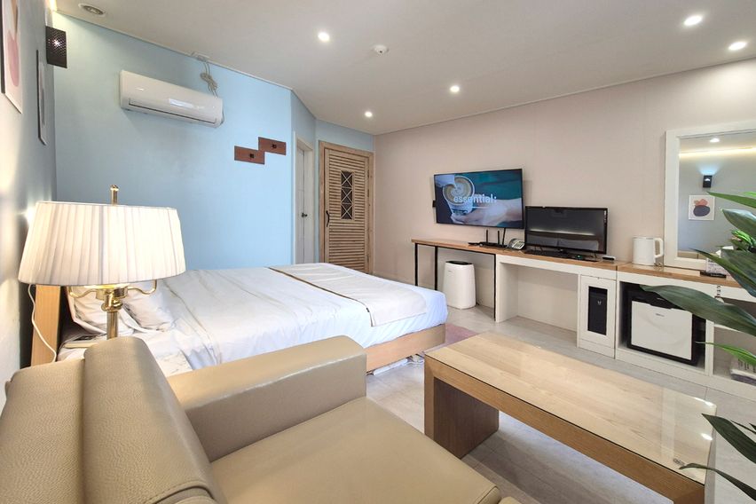 2층 스탠다드 룸 2번째 이미지