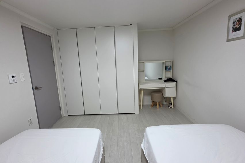 🍀 Gangnam Nonhyeon-dong 🍀 Unit 102 2th image