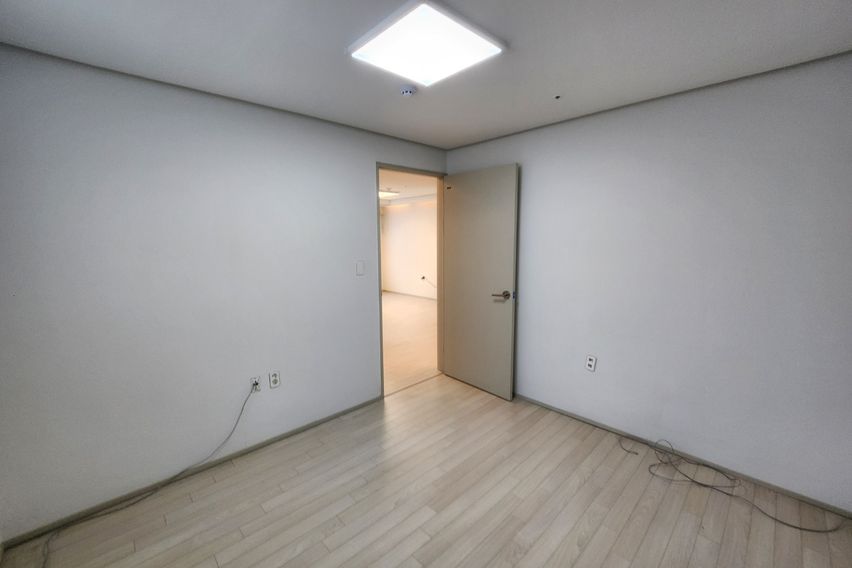 화 870 제이 2룸  3번째 이미지