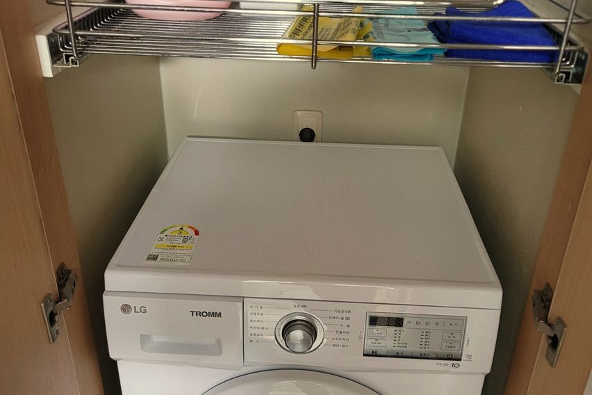 Seolleung Station, fully furnished. NE07 11th image