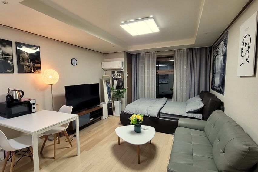 Seolleung Station Fully Furnished_ES06 0th image