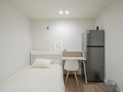 Standard Room 207 4th image