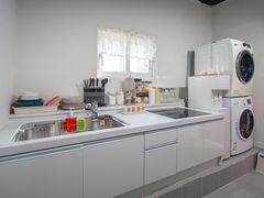 Standard Room 207 11th image